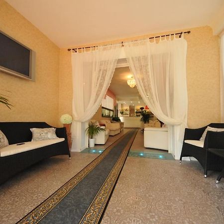 Hotel Manuela Cinquale Extérieur photo