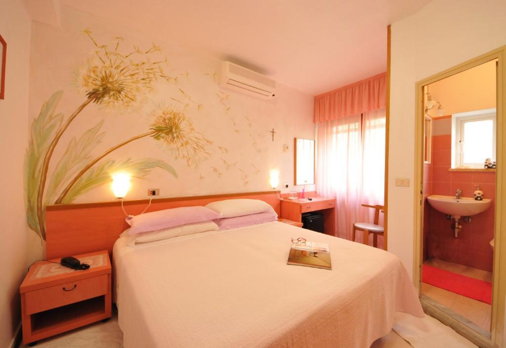 Hotel Manuela Cinquale Chambre photo