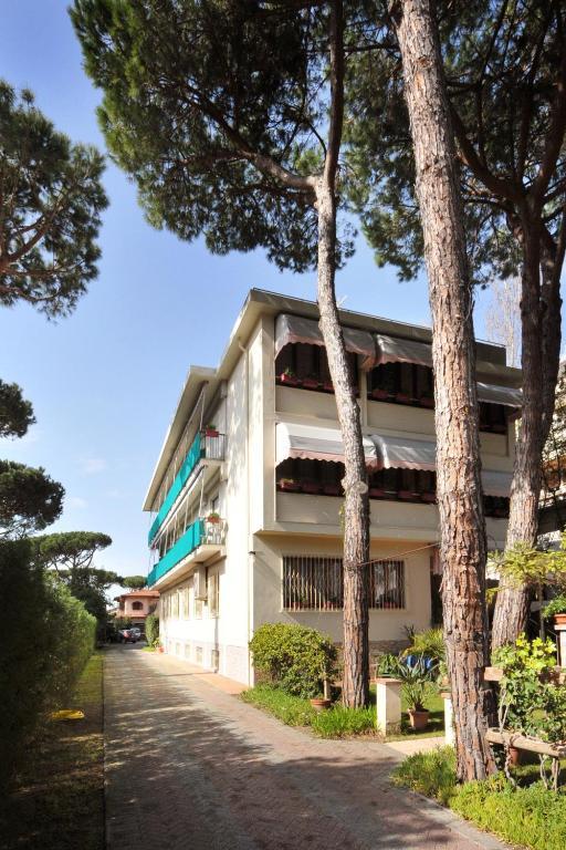 Hotel Manuela Cinquale Extérieur photo